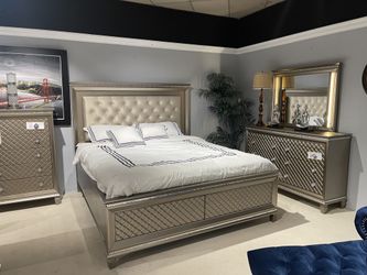 Gold LED Bedroom  - 4 Pc Queen Set
