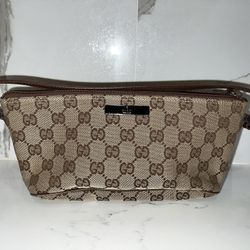 GUCCI - GG Canvas Boat Pochette