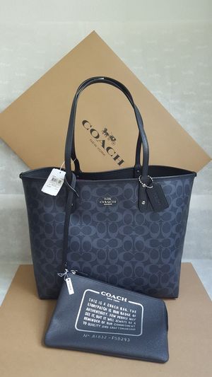 Authentic Reversible Coach Bag With Pouch Clothing Shoes In Beautiful Reversible Coach Bag With Extra Pouch For In Miami Fl