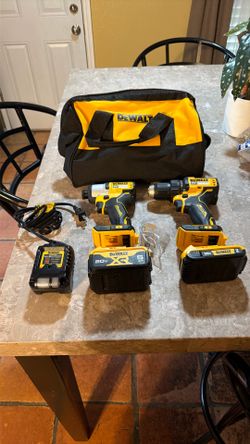 Dewalt Drill Set 