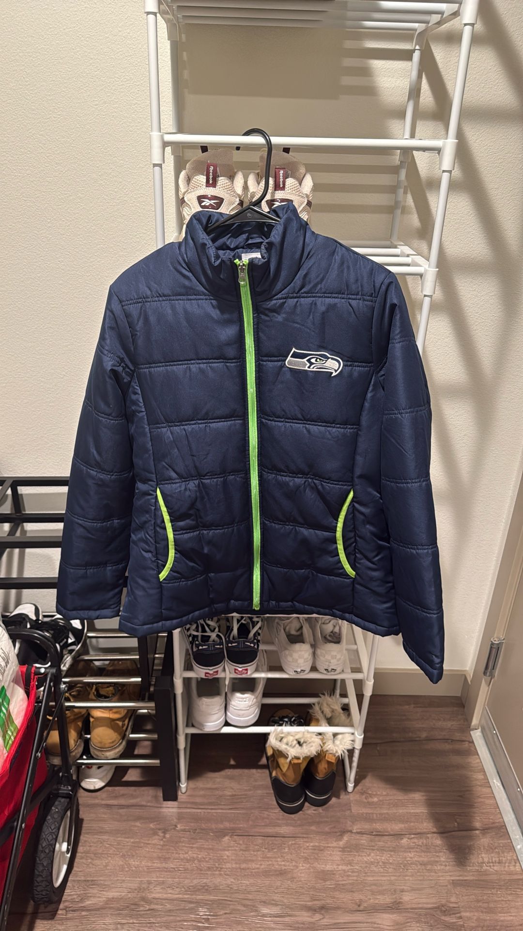 Chamarra The SEAHAWKS Nueva , De Mujer Talla M A Solo $30