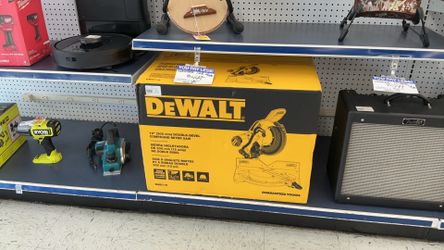 DEWALT 12-inch 15-Amp Double-Bevel Compound Miter Saw (Model DWS716)