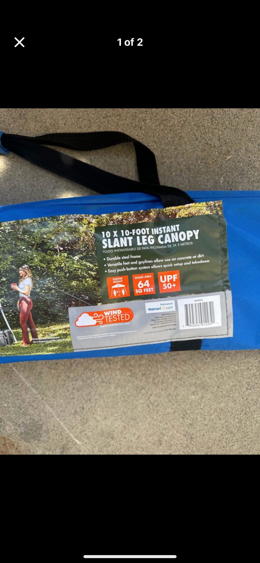 X 10-FOOT INSTANT SLANT LEG CANOPY TOLDO INSTANTÁNEO DE PATA INCLINADA DE 3X 3 METROS • Durable steel frame • Versatile feet and guylines allow use on