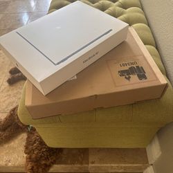 2022 Apple MacBook Air 24GB