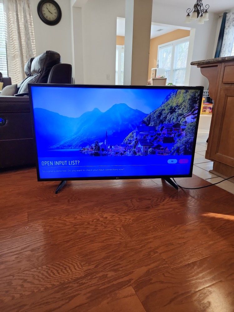 55 Inch LG TV