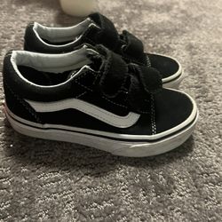 11c Vans