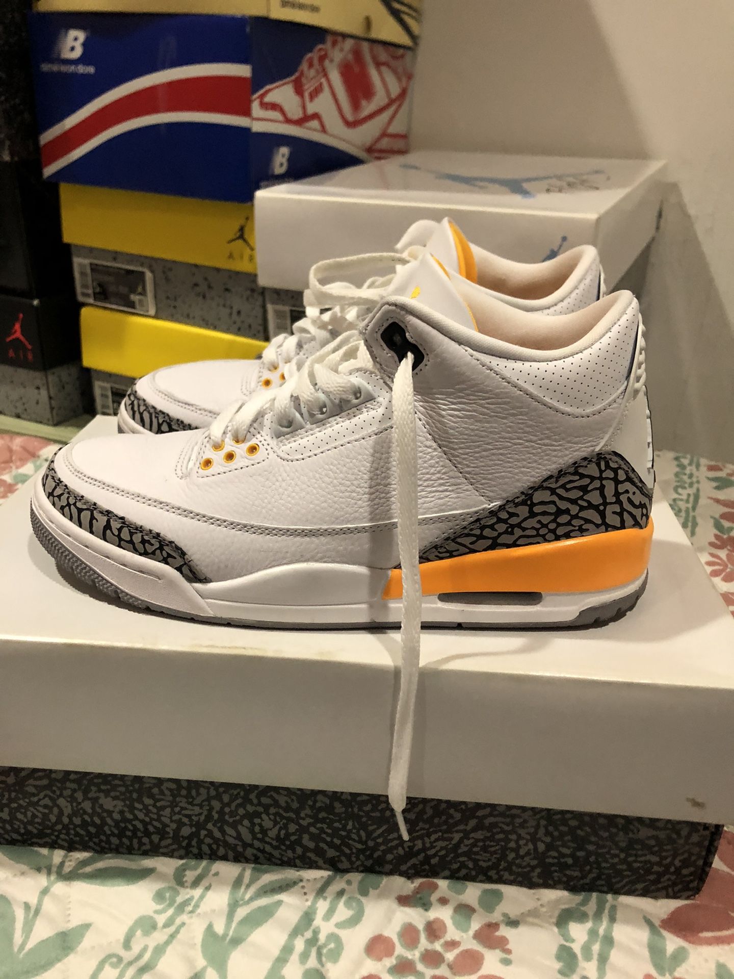 Jordan 3 Laser Orange Size 8 men/ 9.5 Women