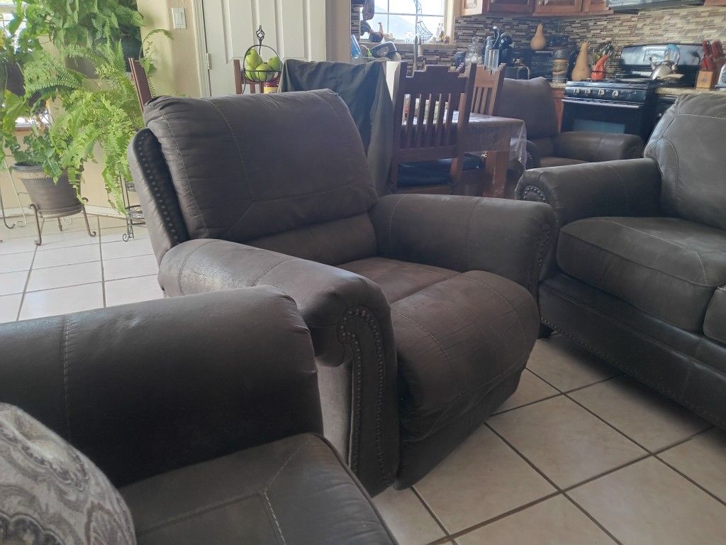 Sofa Set $600 Obo