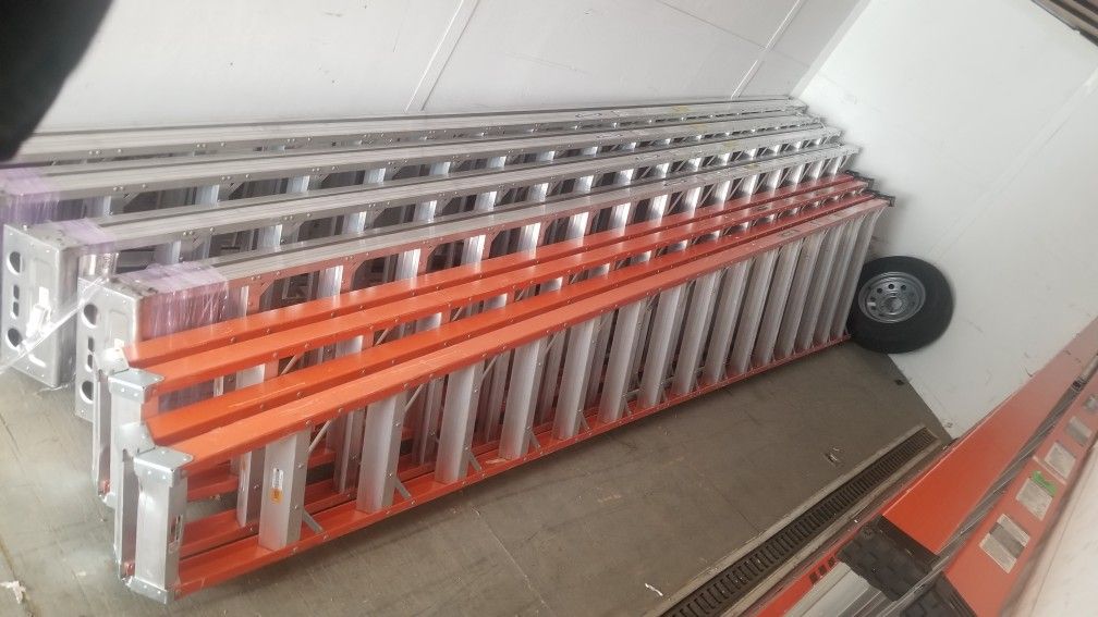 $325 Each 16 Foot Step Ladder Stepladder Ladders EU