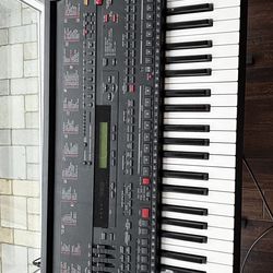 Yamaha PSR 5700