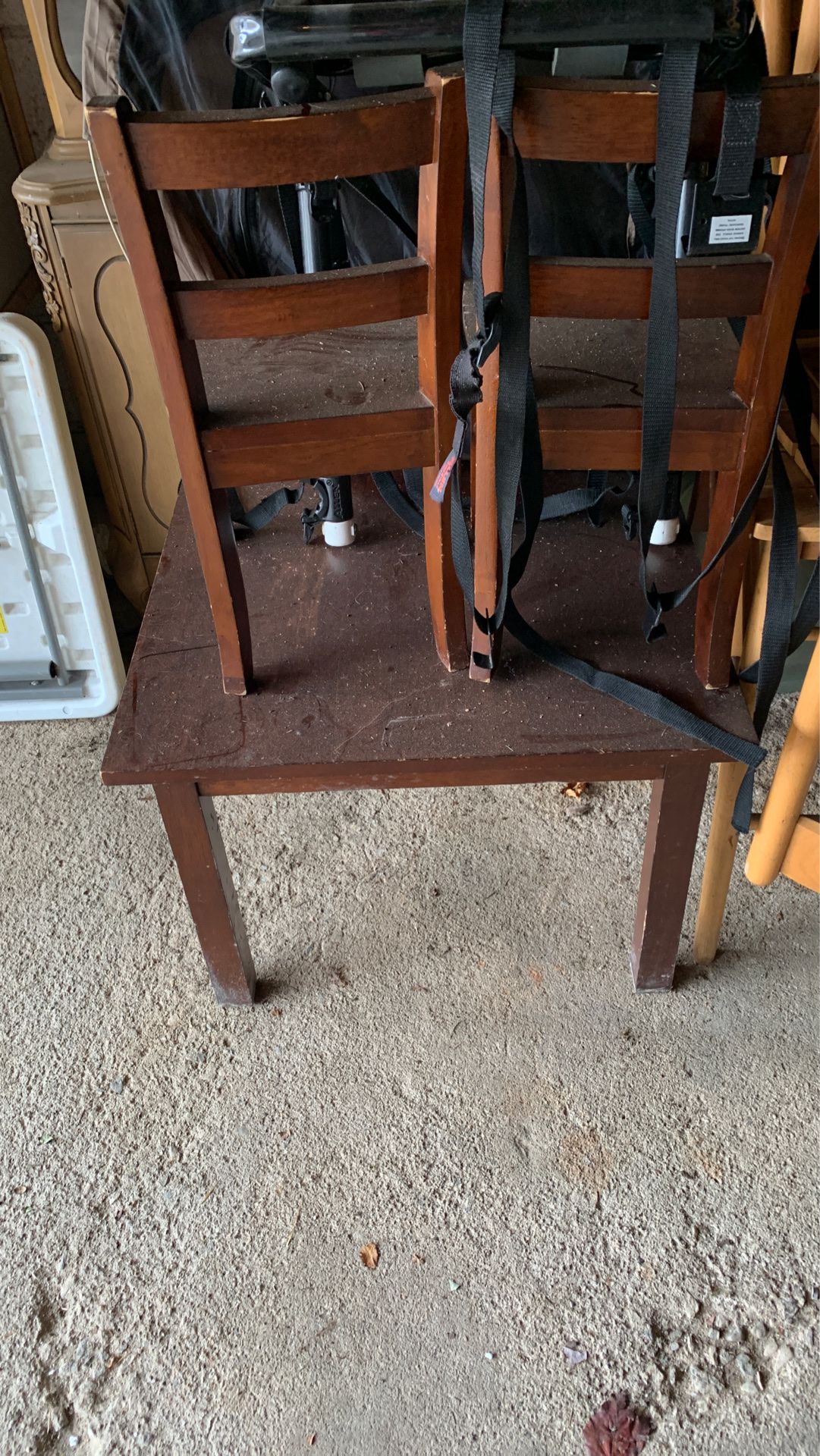 Kids table and 2 chairs