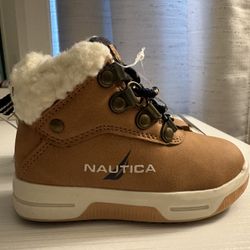 NEW NAUTICA SHOES SIZE 5c