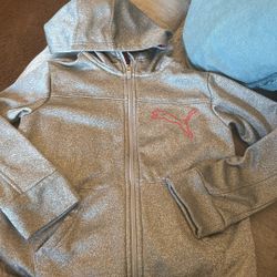 Boys puma Sweatshirt Size 8