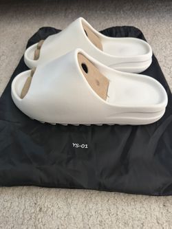 yeezy slide ys-01 white size 12 new