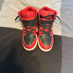 Jordan 1 Mid 6 Youth
