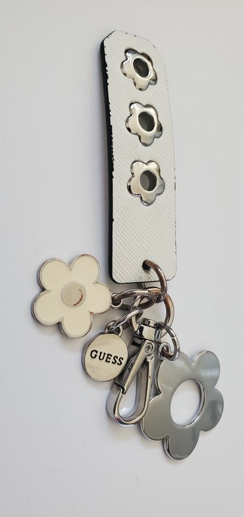 Guess purse charm hang tag