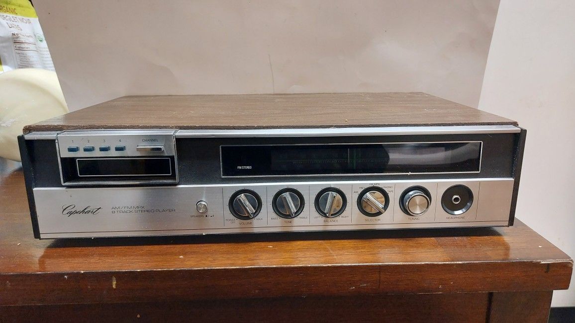 capehart 8 track stereo player am/fm mpx untested, doesn't turn on, cosmetic wear