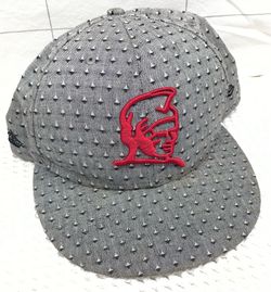 Fitted Hawaii Gray Pyramid Pattern Mua 59Fifty