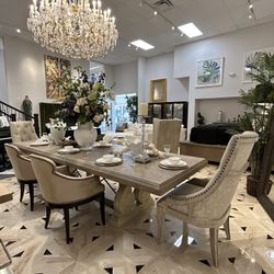 🙌🏻💥BIGGG DINING TABLE💥 🙌🏻on SALE 