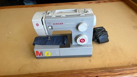 Singer Heavy Duty sewing machine