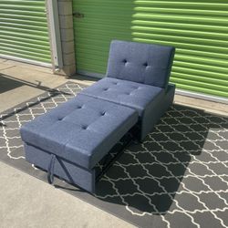 *Free Delivery* Couch Pullout Bed Sleeper Sofa Chair