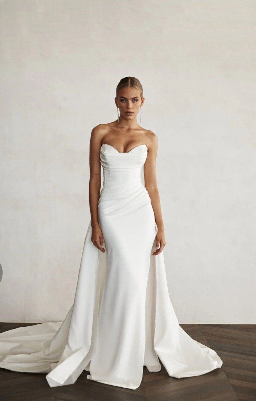 Jane Hill "Huntleigh" Wedding Dress For Sale