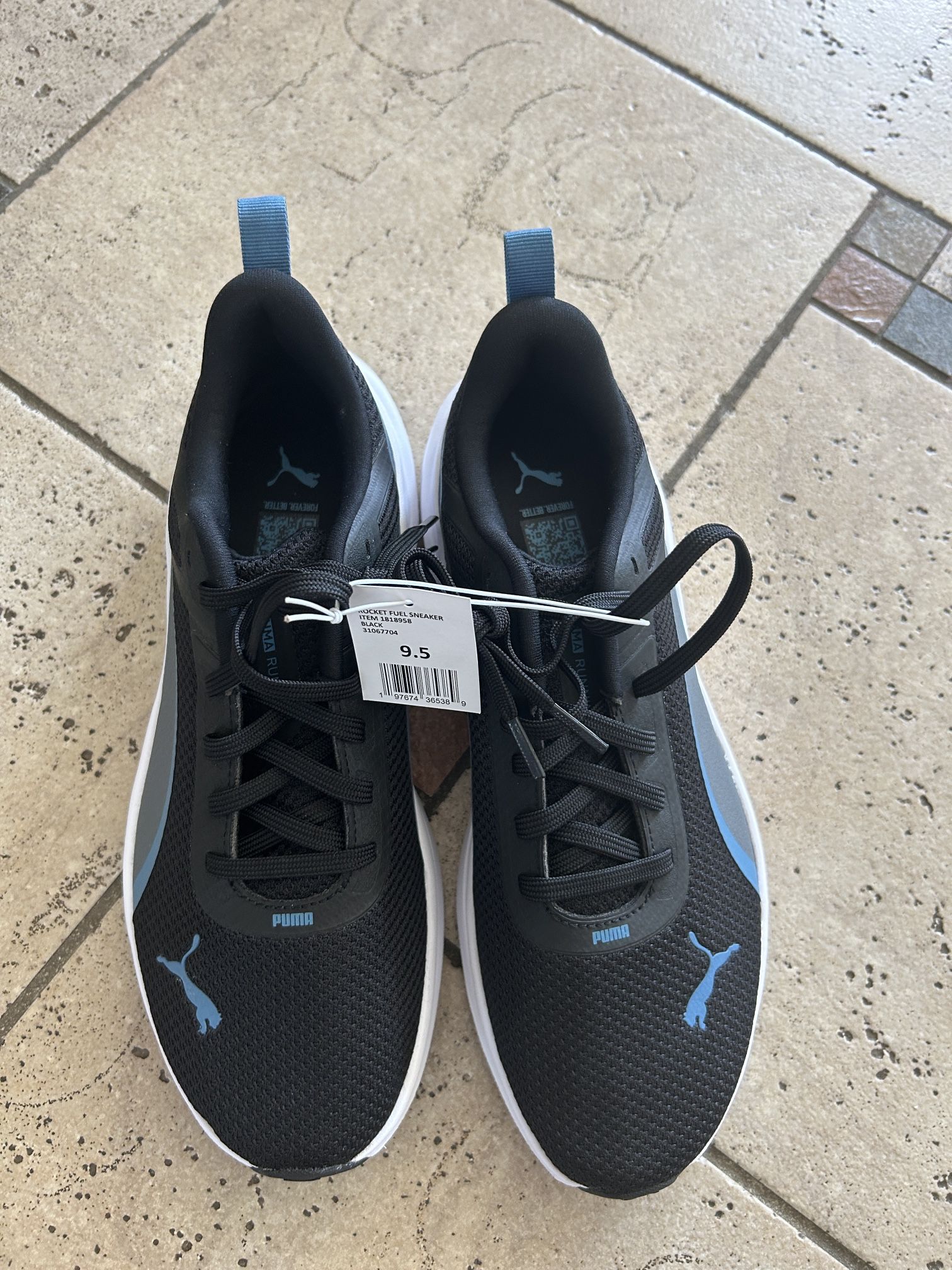 NWT Puma Men's rocket fuel Sneakers Size 9.5