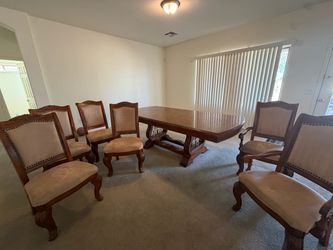 Dining Table 6 chairs