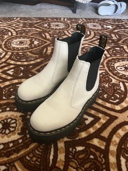 Size 7 2976 Leather Platform Chelsea Boots