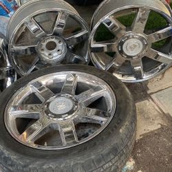 Rines 22 Uno Le Falta La Tapadera Son De Una Scadale Wheels 22 They Are From A Scadale One Of Them Is Missing The Top But They Are I’m Good Condiciona