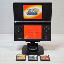 Nintendo DSi Bundle