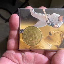 BASEBALL CARDS WITH COIN 