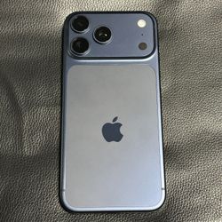 iPhone 17 Pro Max 256gb Unlocked 100% Battery