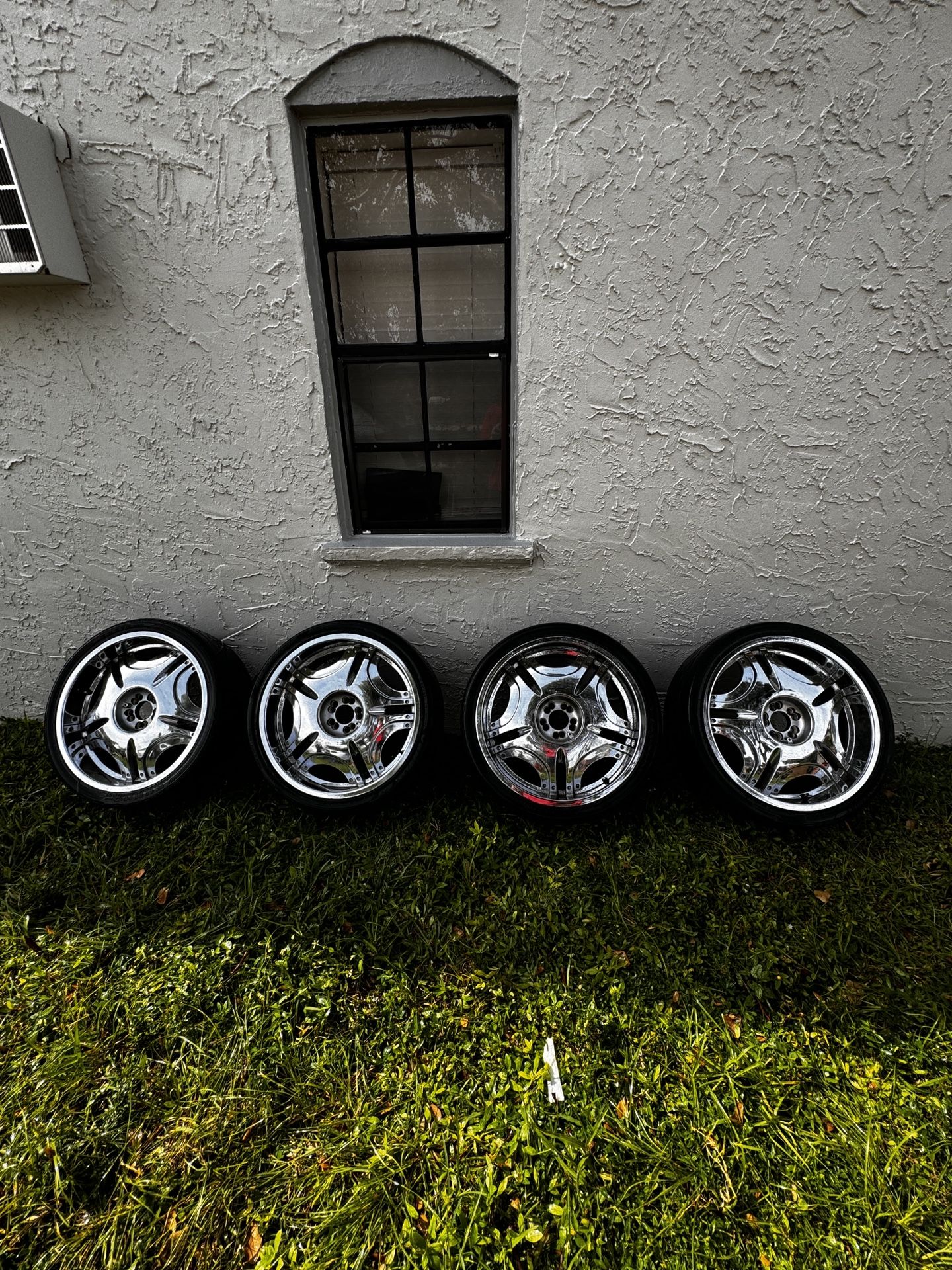 4pcs. 265/35R22 Rims for Sale in Hollywood, FL - OfferUp