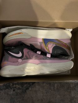 Kyrie 8 ASW pink foam/multi-color size 13