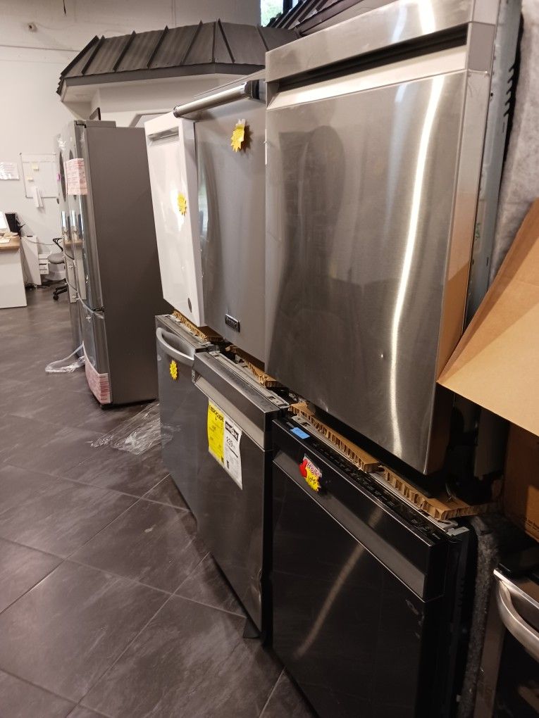 Clearance On Alldishwashers Starting At $ 350 And Up