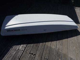 Yakima roof box