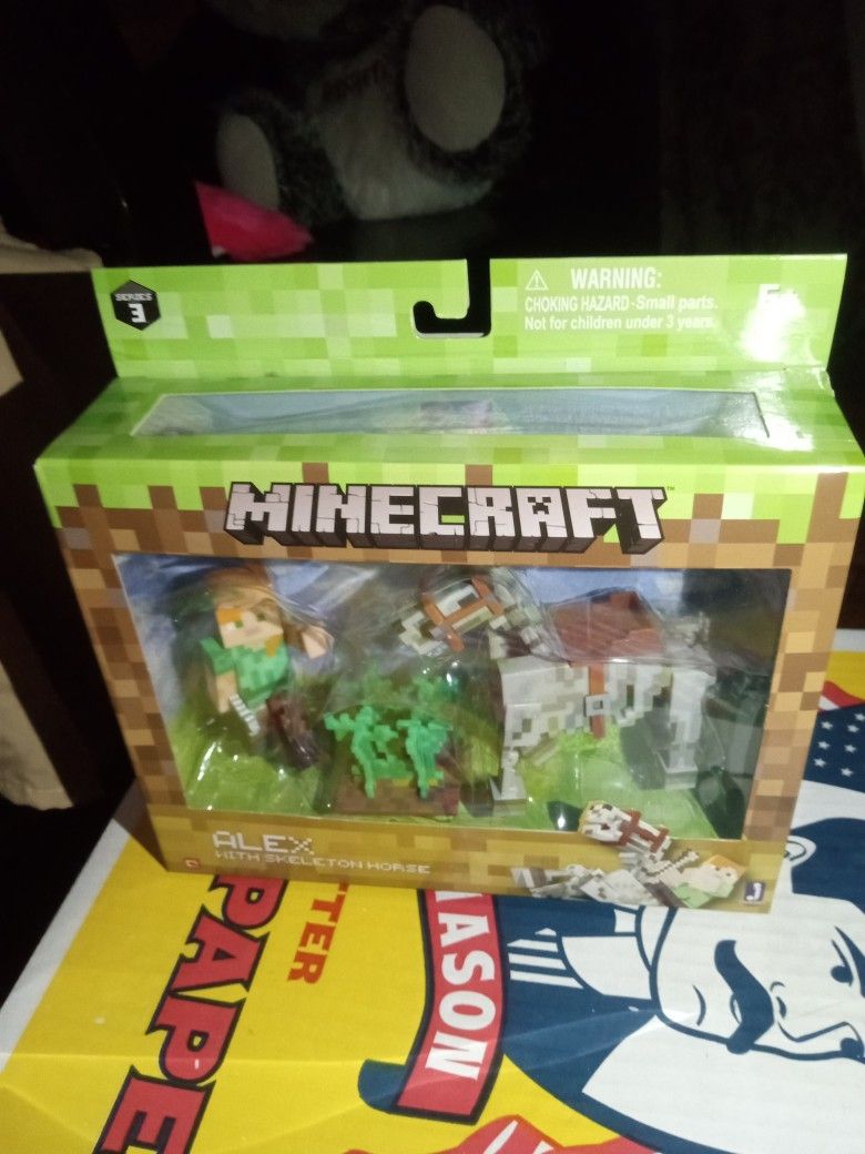 Minecraft Toy Skeleton Horse Set