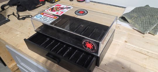 Knife display case