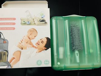 Baby Bottle Drying Rack, Exendable Silicone Bottle Brush, Nipple Brush, Straw Brush, Soap Dispenser & Storage Box  New  Never used  Only pickup