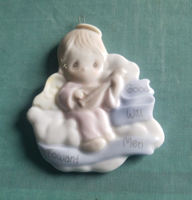 Rare Precious Moments Baby Angel Christmas Ornament Cloud Ex Cond 3" x 2.5"