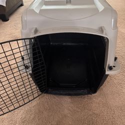 Gently Used Top Paw Portable Crate 