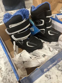 Totes kids Snow Boots