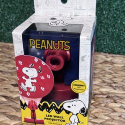 PEANUTS SNOOPY LED WALL PROJECTOR AMBIENT LIGHT USB Powered Kit Red , New