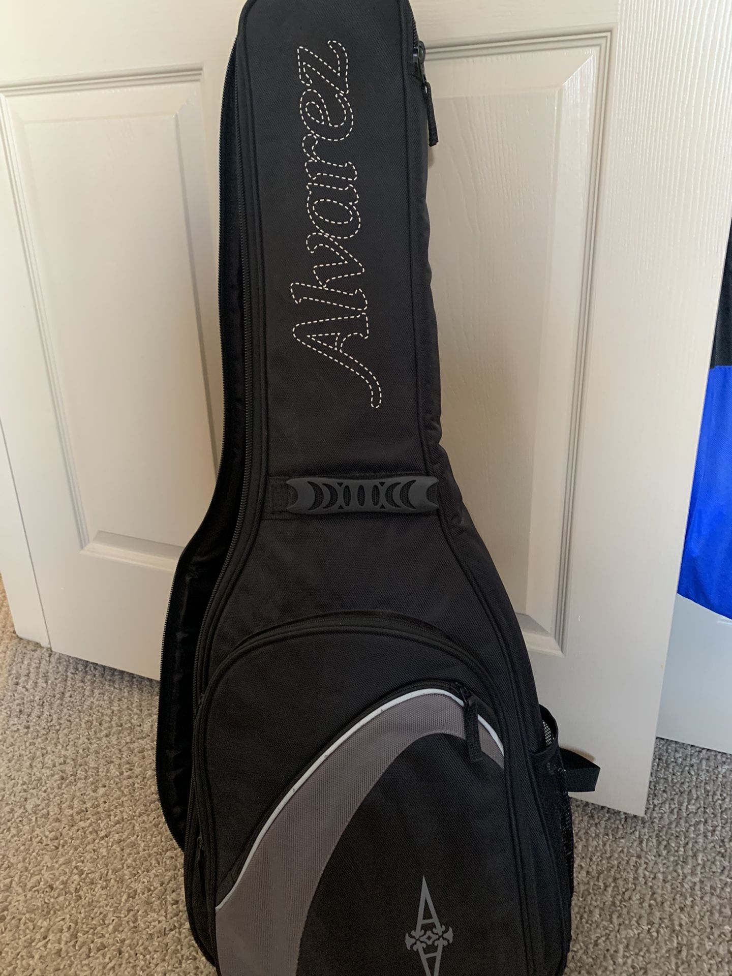 ALVAREZ PADDED GUITAR C CASE