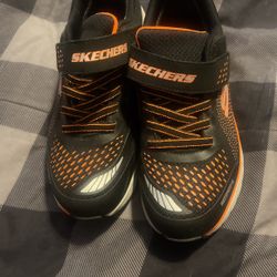 Skechers