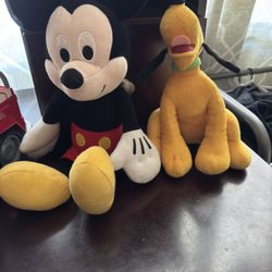 Mickey Mouse And Pluto 