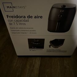 Air fryer- mainstays 8qt air fryer- negotiable price!