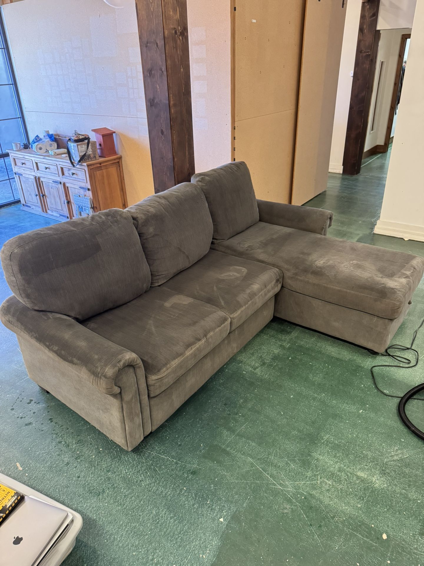 ❗️Pullout COUCH great condition