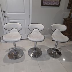 3 White Swivel Bar Stools Contemporary Style
